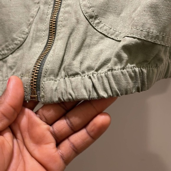 NWT DENIM & FLOWER 🌺 Military Green Long sleeve Jacket/Sweatshirt with Hoodie. - Picture 6 of 12